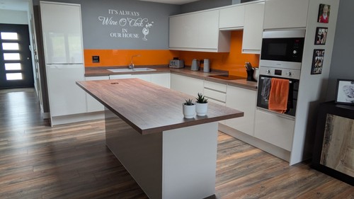 Fitted kitchen with - fitted,