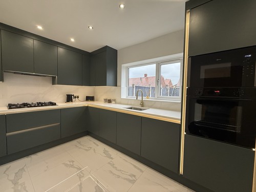 Bespoke kitchen modern - kitchen,
